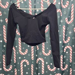 Chic Black Long Sleeve Women's Crop Top